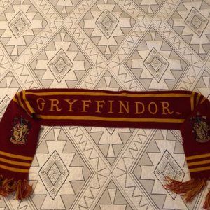 Harry Potter Universal Gryffindor Scarf